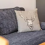 2 Mit Pool Apartman *